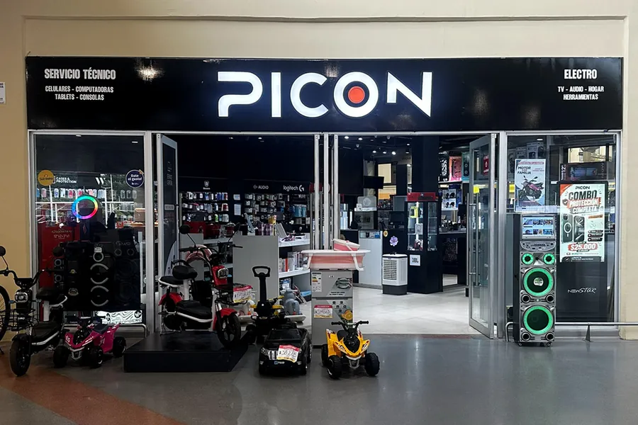 Fachada de PICON Mega Store en el Centro Comercial Gómez Pardo, Tafí Viejo
